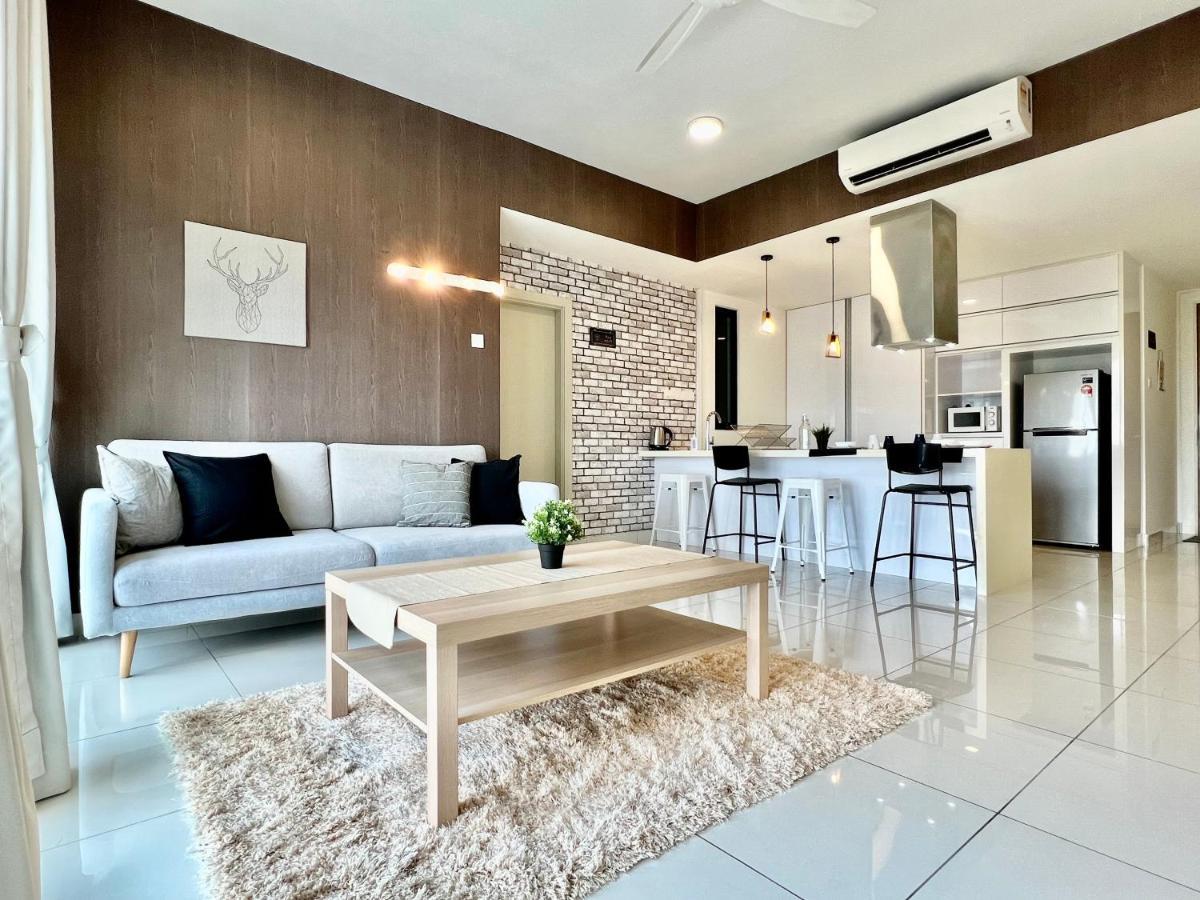 Royale Cottage Midvalley Netflix Pools 4 Pax Johor Bahru Ngoại thất bức ảnh