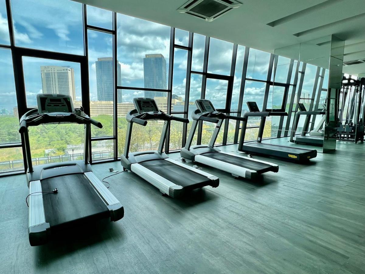 Royale Cottage Midvalley Netflix Pools 4 Pax Johor Bahru Ngoại thất bức ảnh